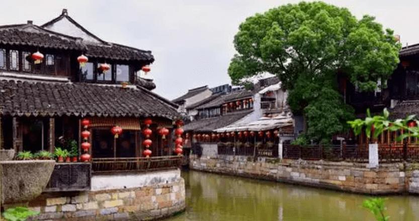 逃离小人国森林